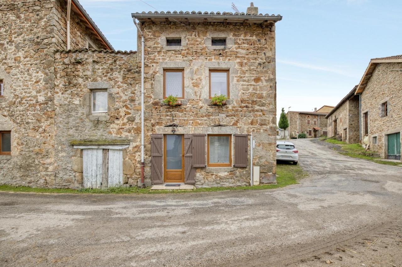 Maison de 2 chambres avec jardin clos et wifi a Valprivas Extérieur photo